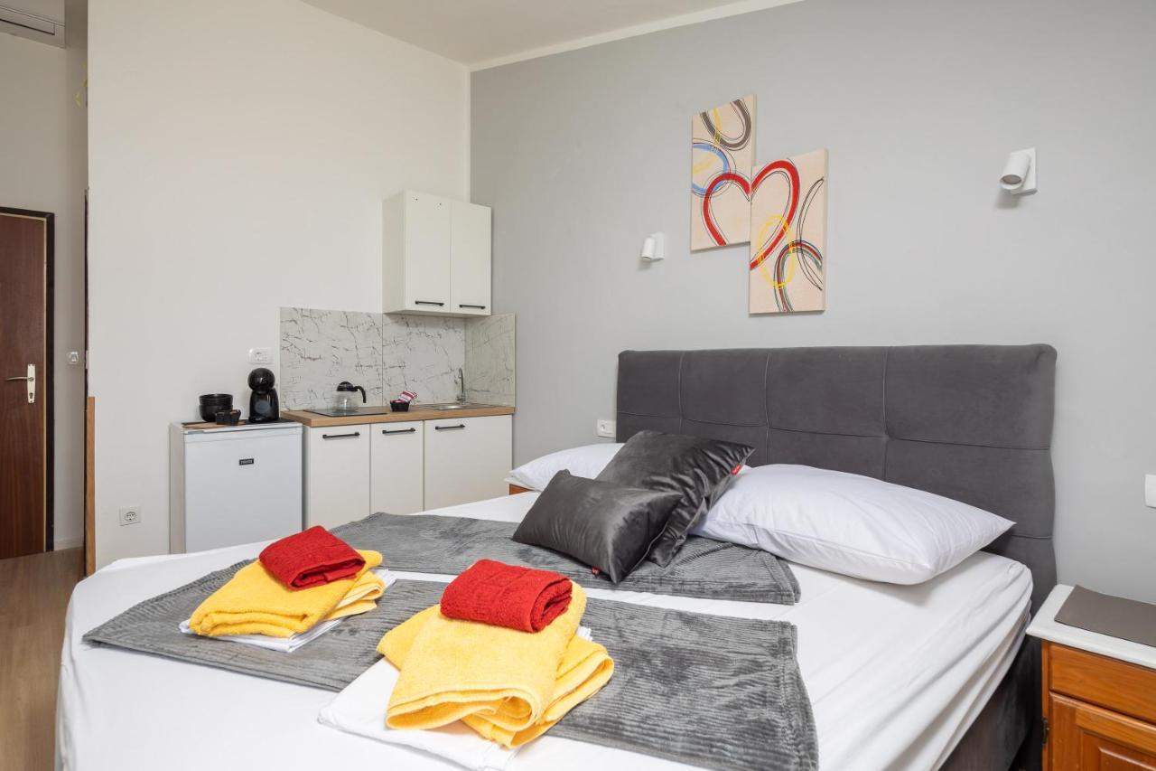 Beach Apartments Borovina Stanici Екстериор снимка