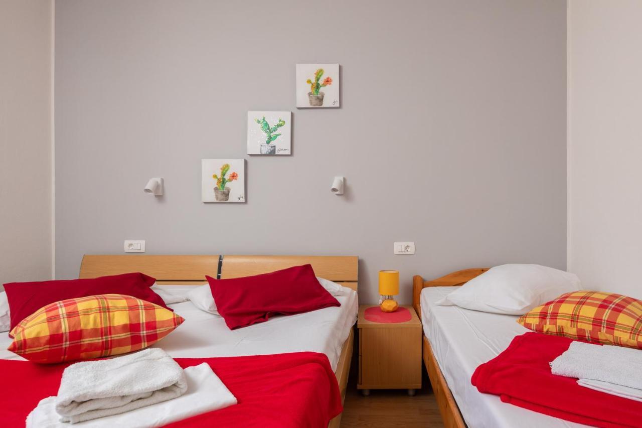 Beach Apartments Borovina Stanici Екстериор снимка