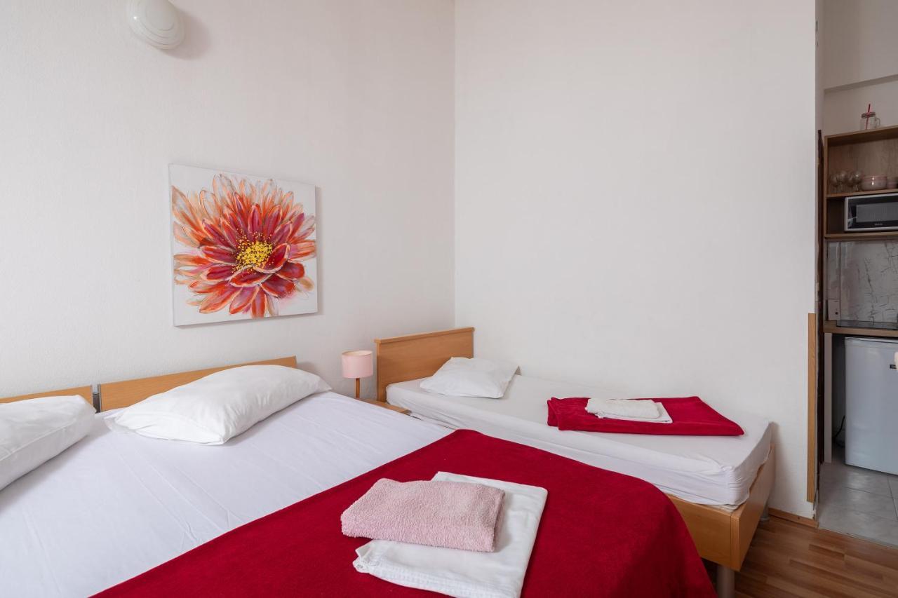Beach Apartments Borovina Stanici Екстериор снимка