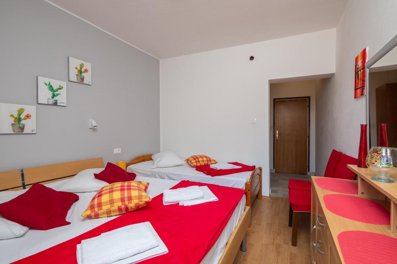 Beach Apartments Borovina Stanici Екстериор снимка