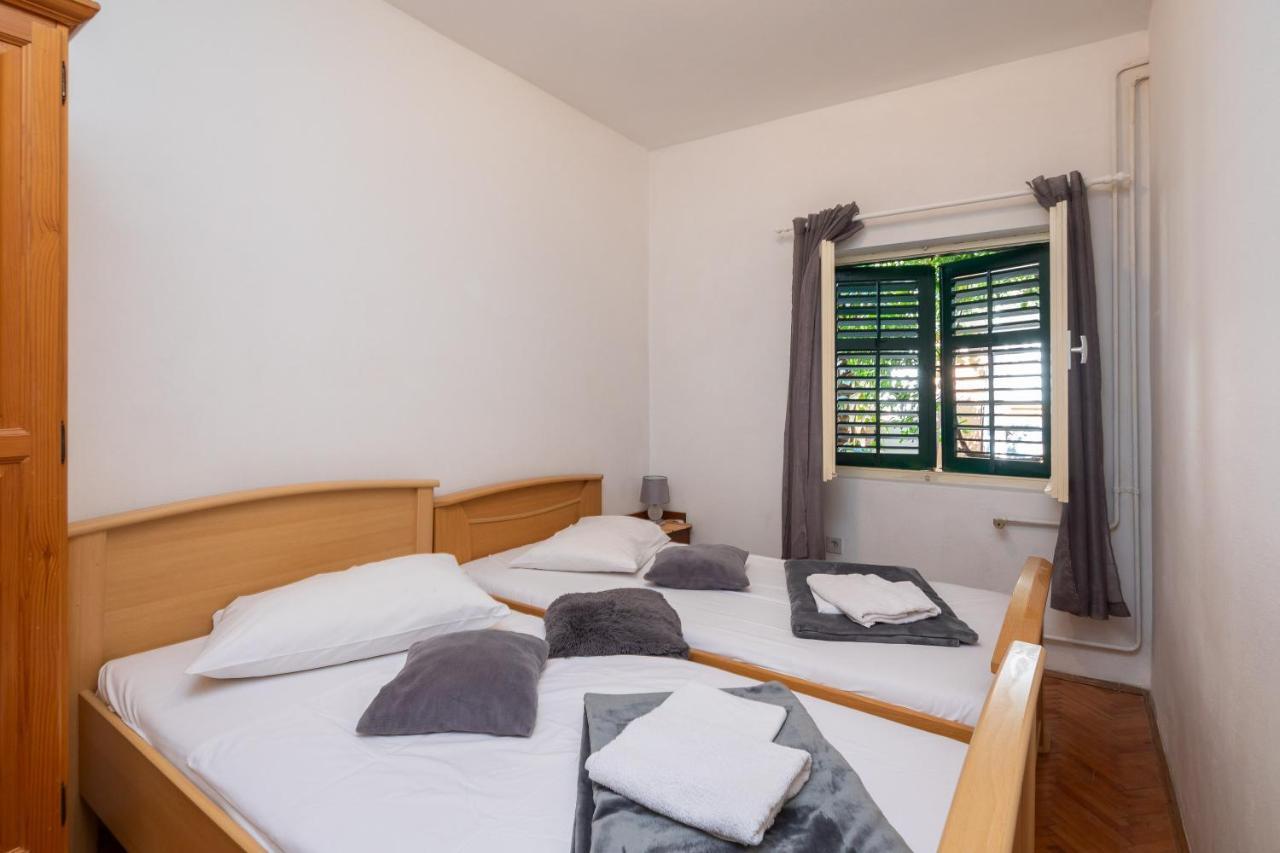 Beach Apartments Borovina Stanici Екстериор снимка