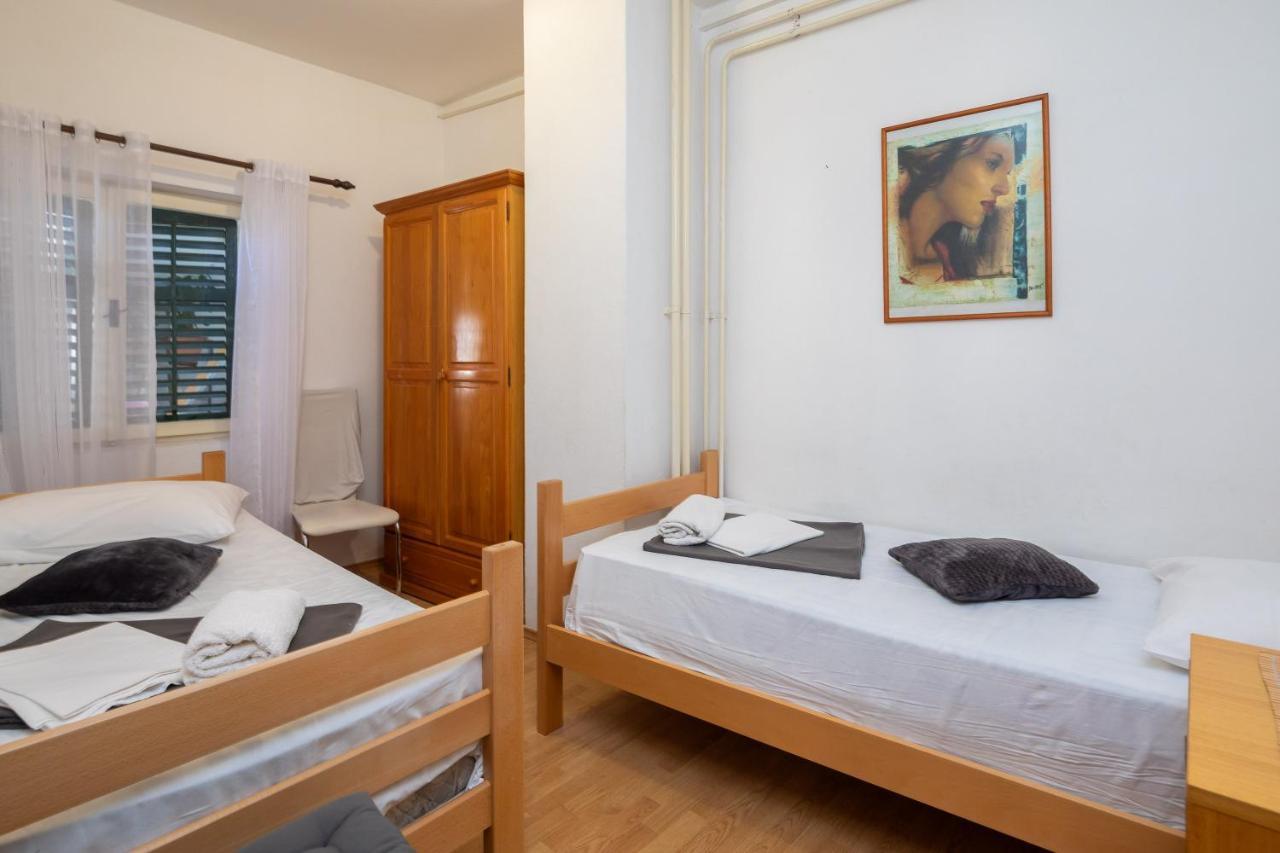 Beach Apartments Borovina Stanici Екстериор снимка